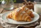 Gaštanové croissanty na tanieri
