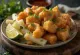 Chicharrón con yuca s chrumkavým bravčovým mäsom a dozlatista opraženou jukou
