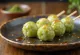 Matcha dango s omáčkou zo sójovej omáčky